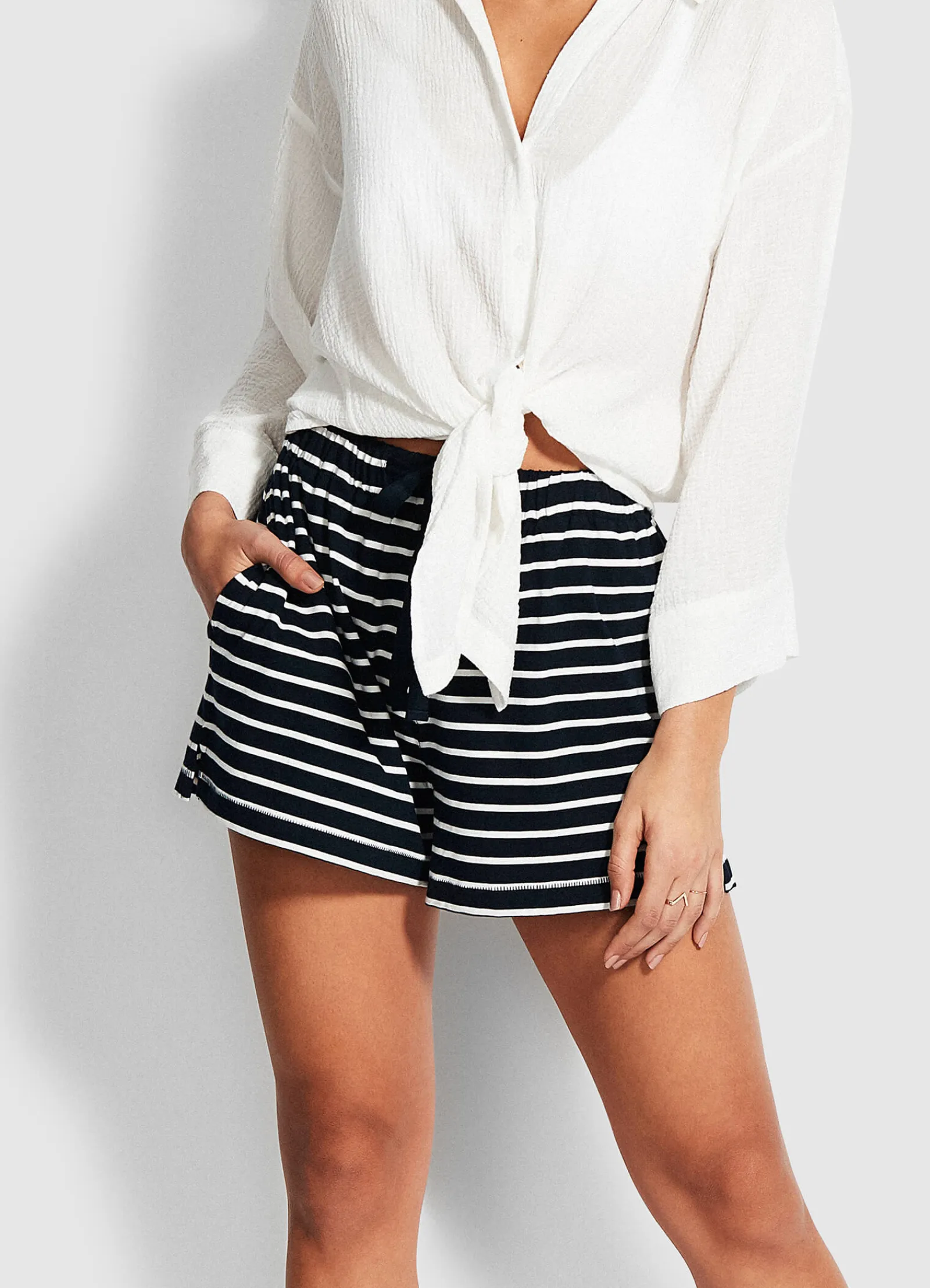 Seafolly Vacay Short - Navy/White